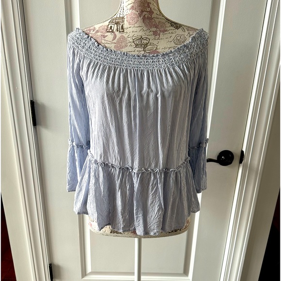 Top - Picture 1 of 1